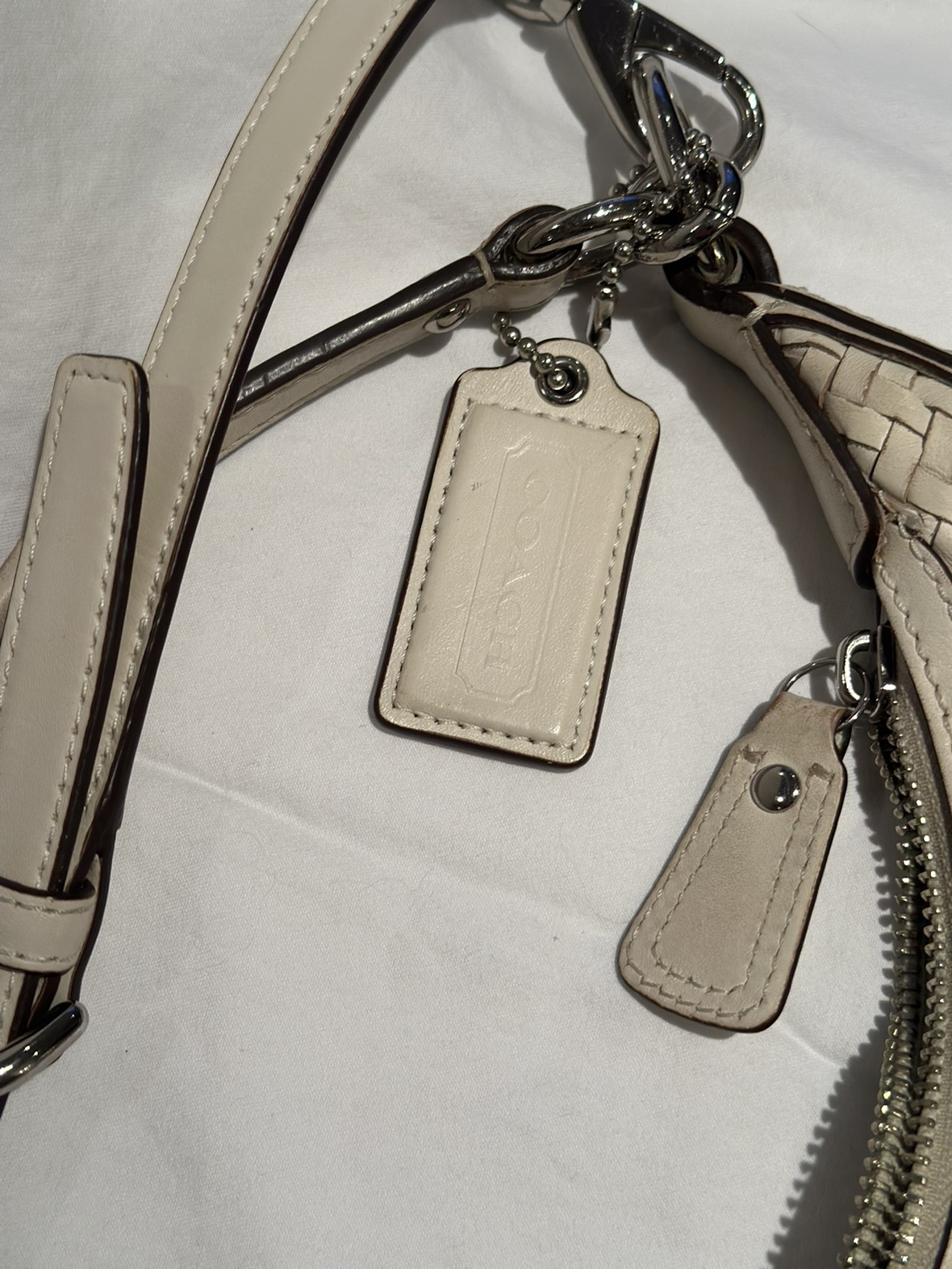 Coach purse image indicator(3)