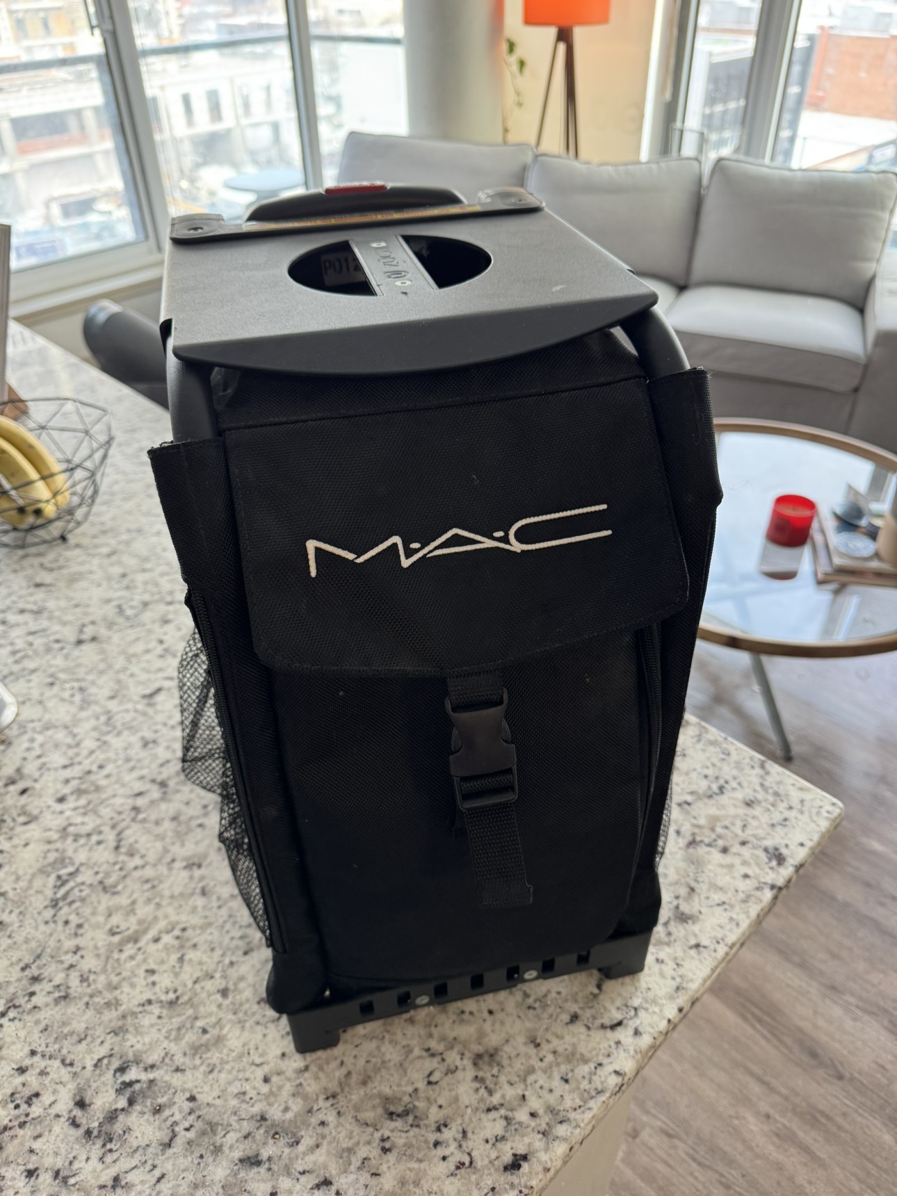 Mac Zuca makeup case