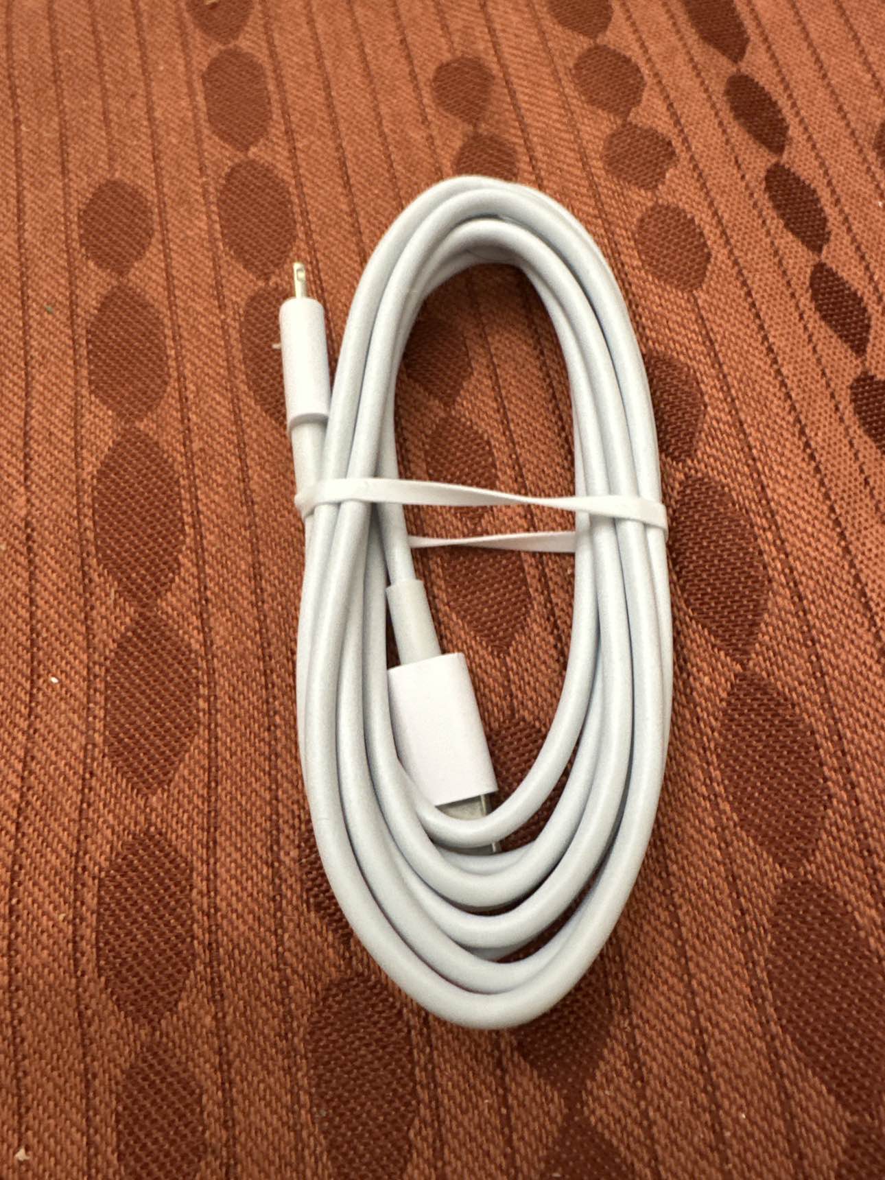 USB-C to Thunderbolt charging cable