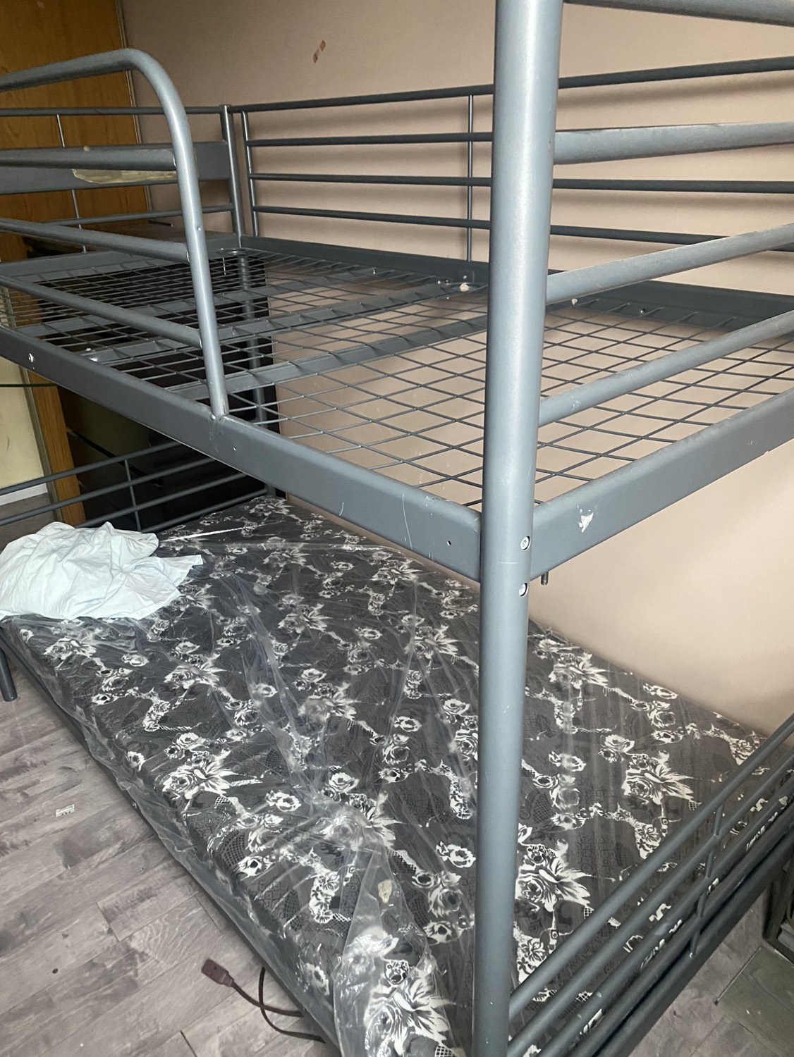 2 bunk beds for sale $200 need spaceIn room Quick sale - photo 4
