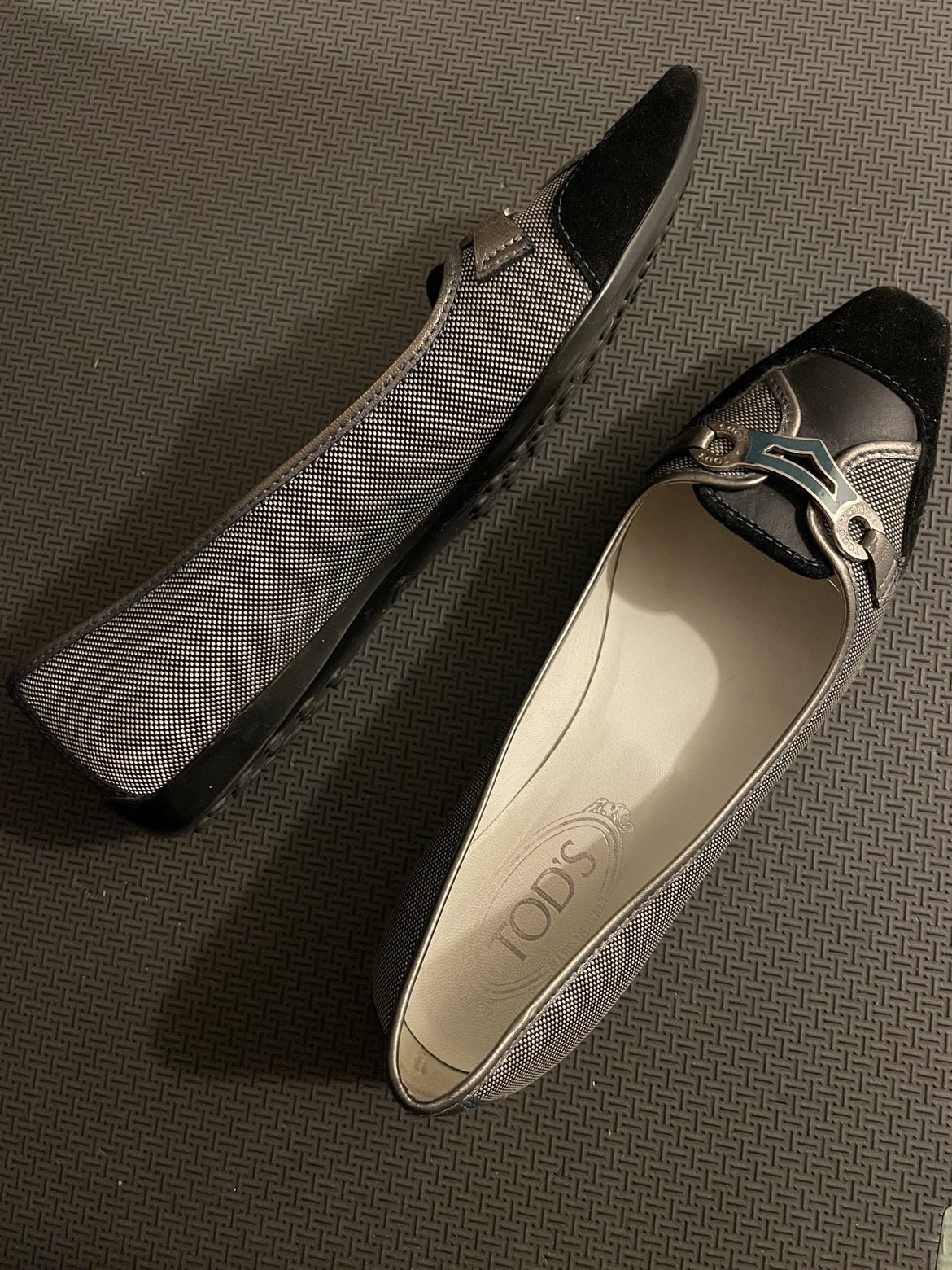 Women’s Tod’s flats, size 7 image indicator(5)