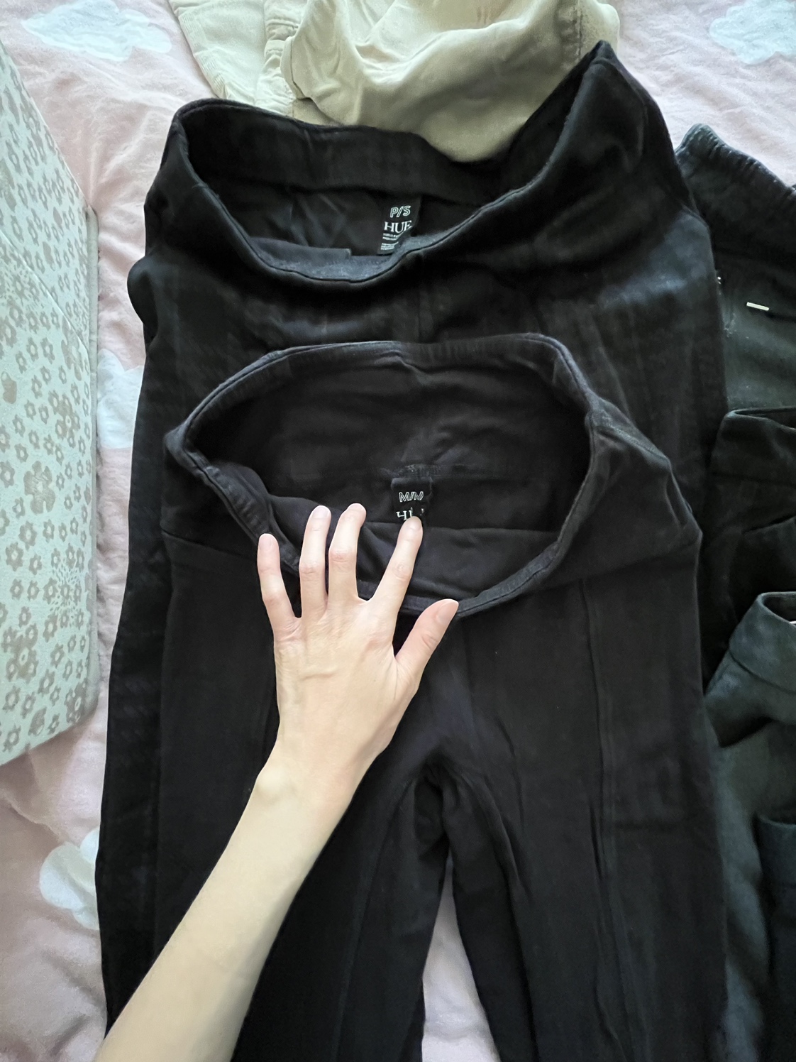 Take it all! Fall clothes collection of branded Women’s pants image indicator(3)