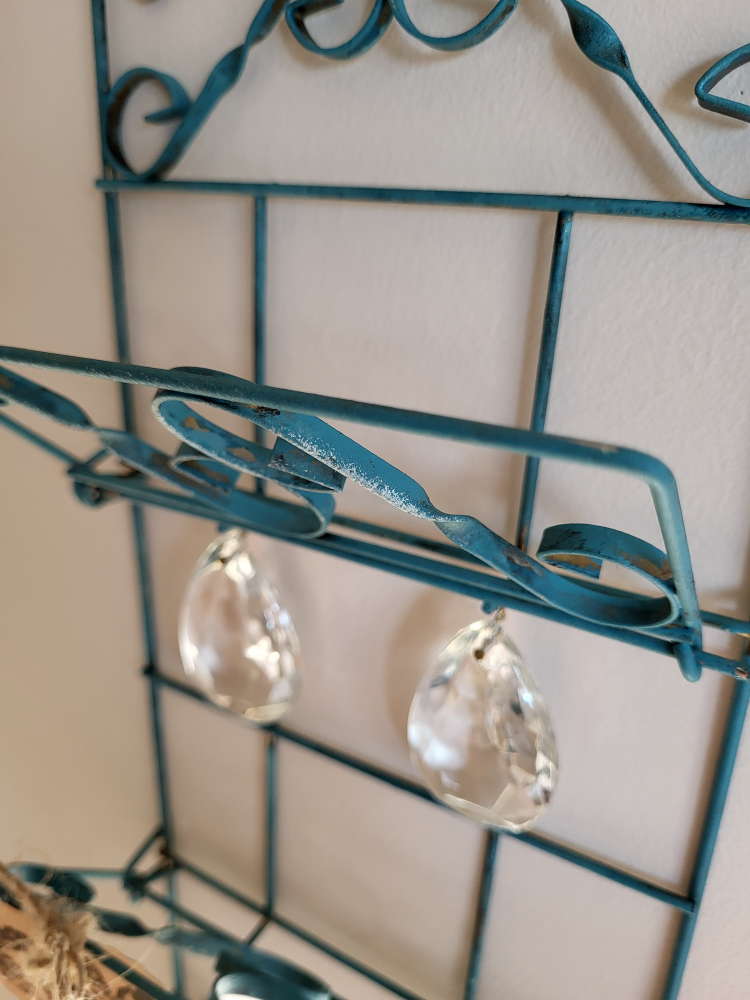 Redesigned Metal Mail Holder 🏈 image indicator(4)