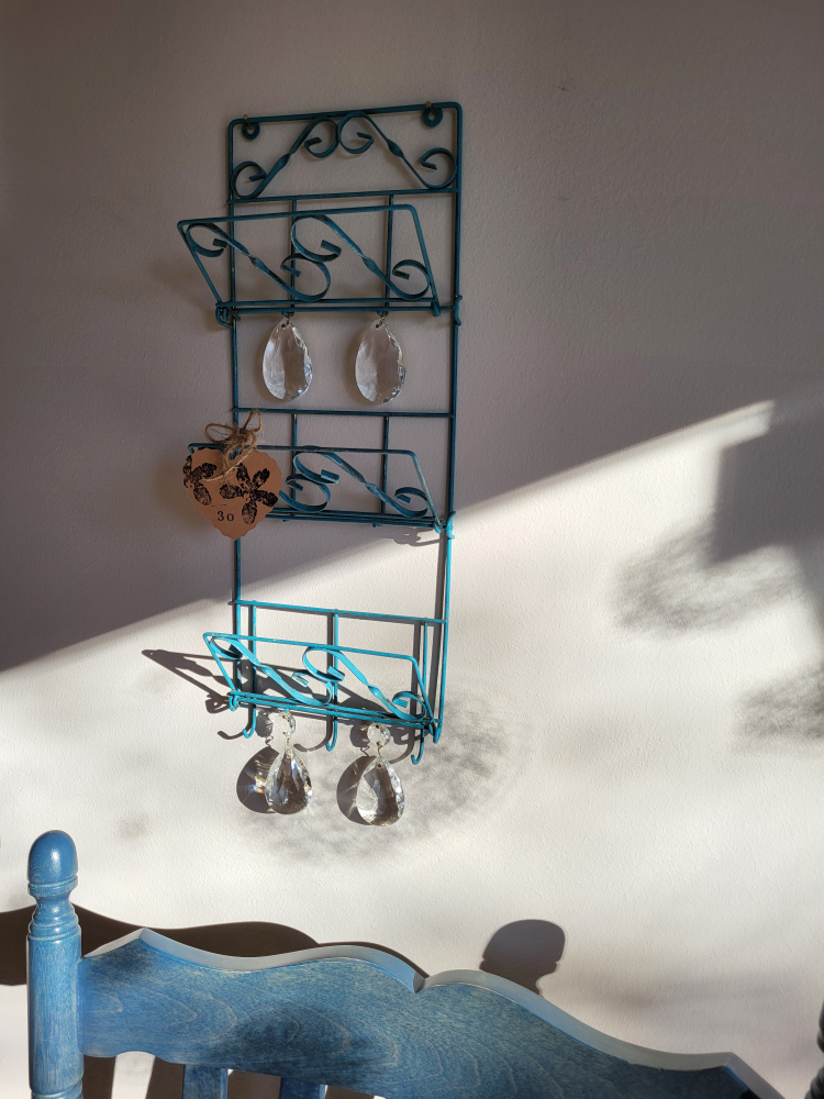 Redesigned Metal Mail Holder 🏈 image indicator(9)