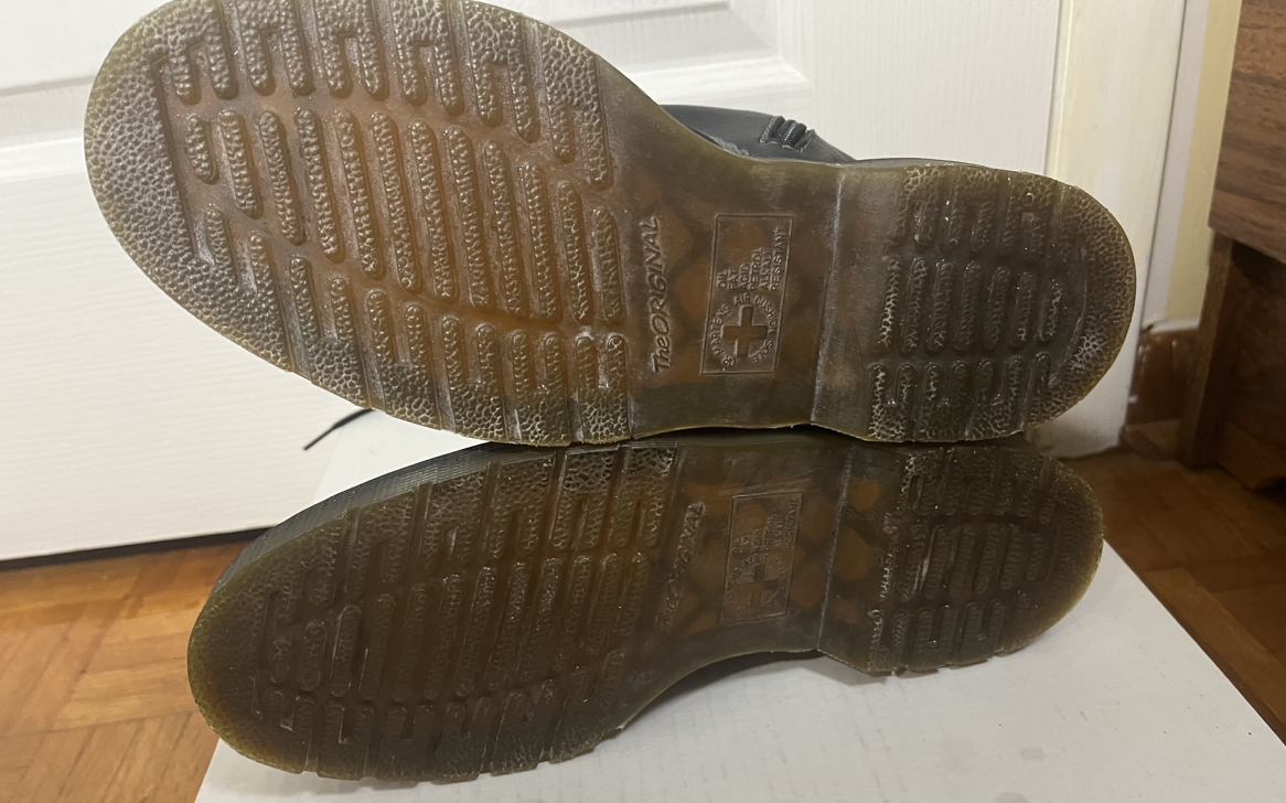 Women’s Dr. Martens  Leather Knee High Boots Black size 9 New image indicator(10)