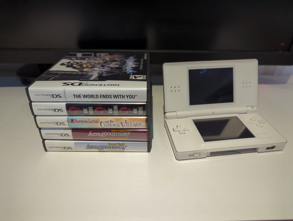 Nintendo DS System and Games Lot thumbnail