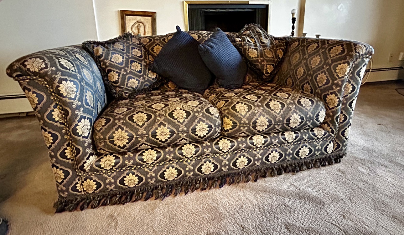 2 matching sofas , 3 seater & love-seat, flared out arms - photo 2