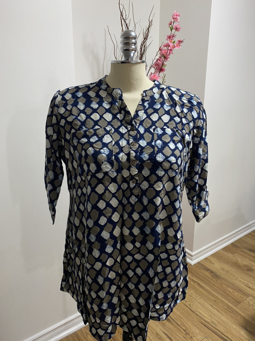 Ladies cotton top / shirt . Size XL ( L in my opinion )