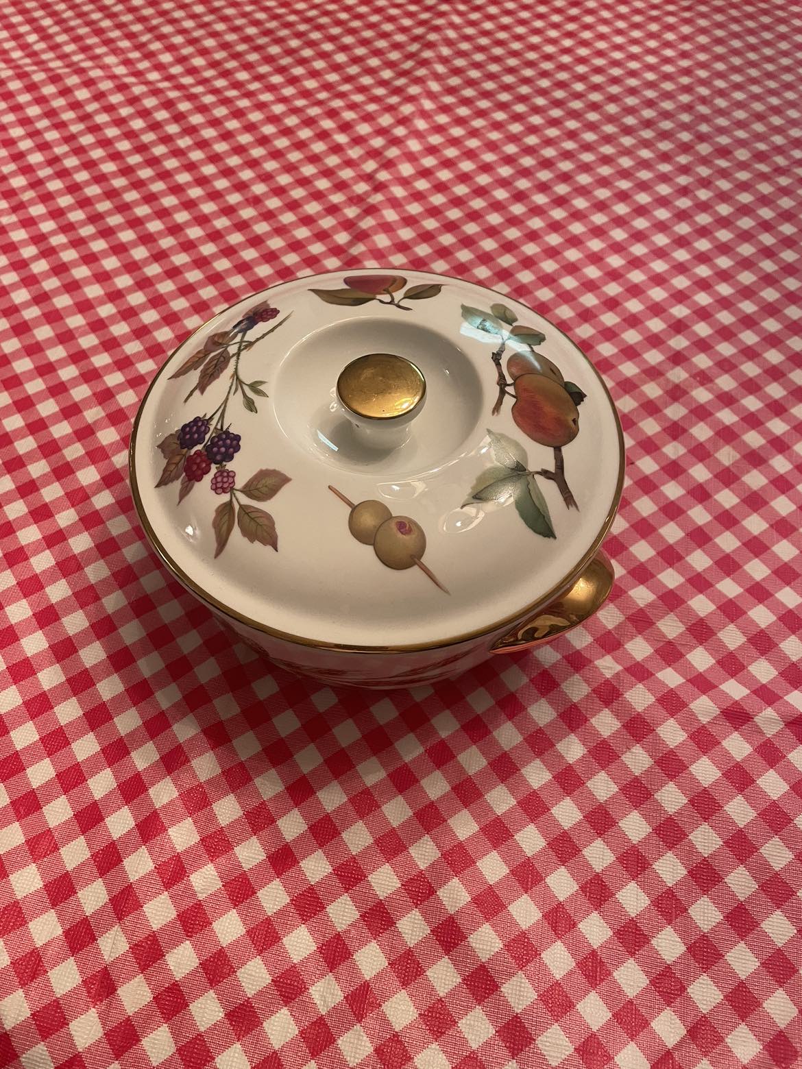 Royal Worcester bowl with lid image indicator(2)