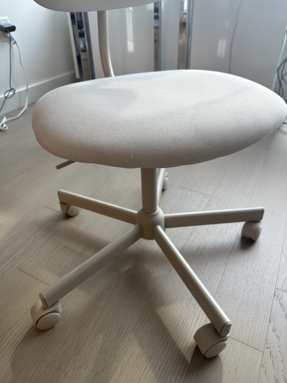 Ikea swivel chair - photo 4