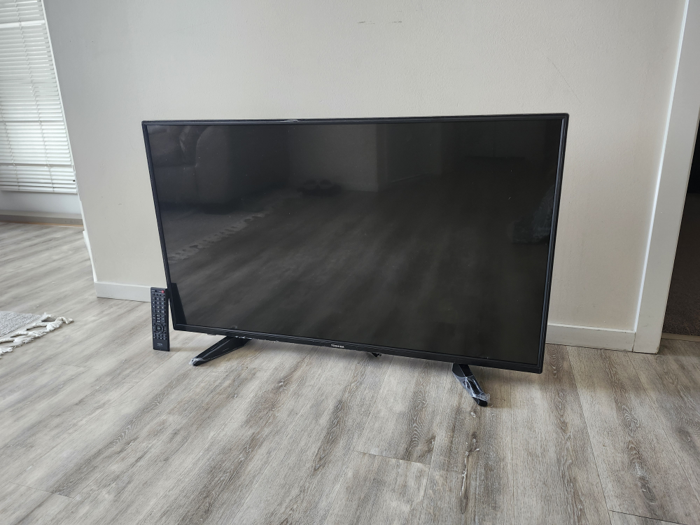 Toshiba 43"in LED TV - photo 2