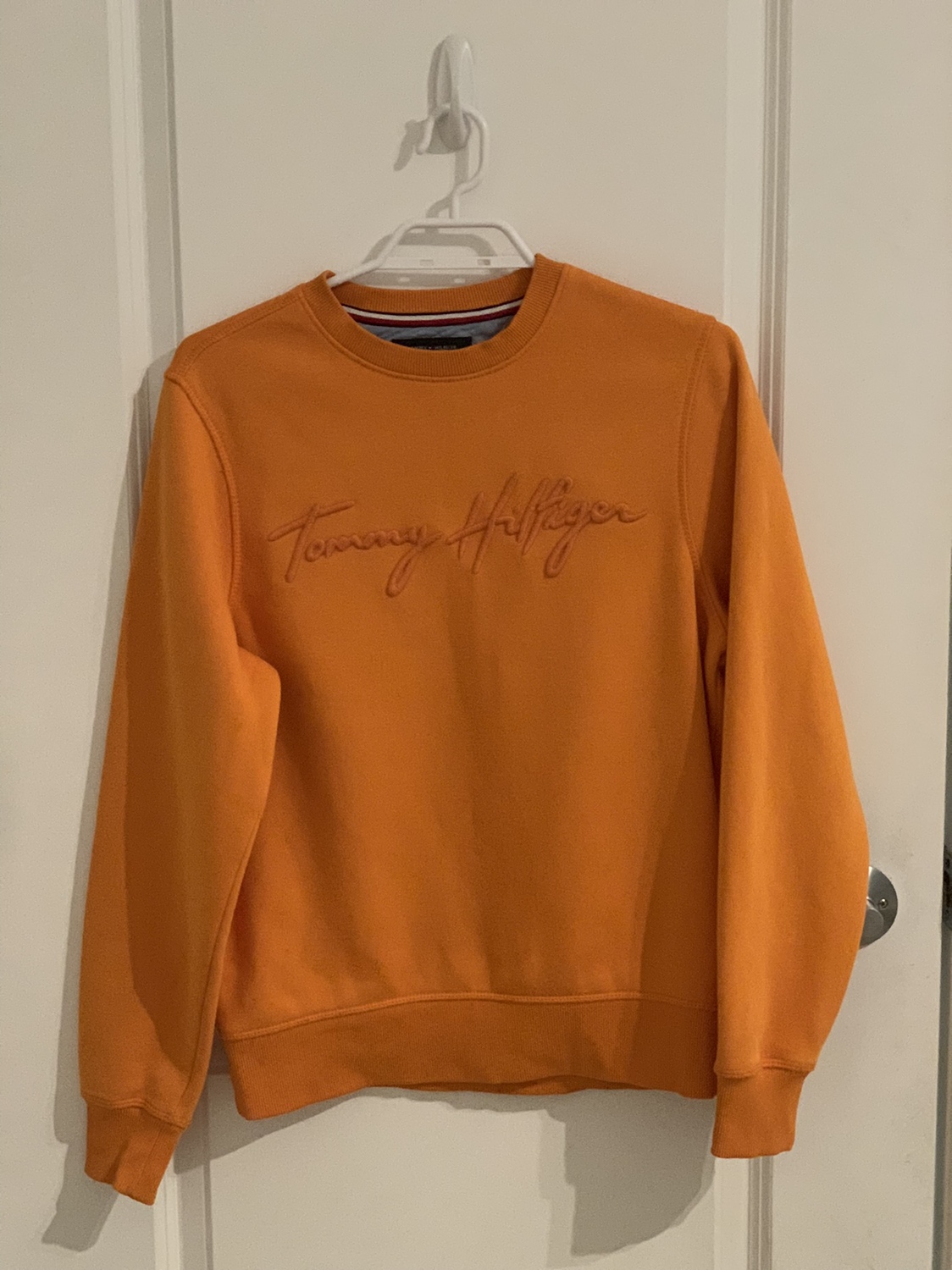 Women’s Sweater image indicator(3)