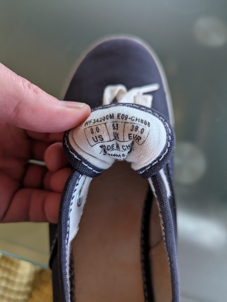 Woman's Size  8 US Keds shoes ( flats ) Nav Canvas image indicator(3)