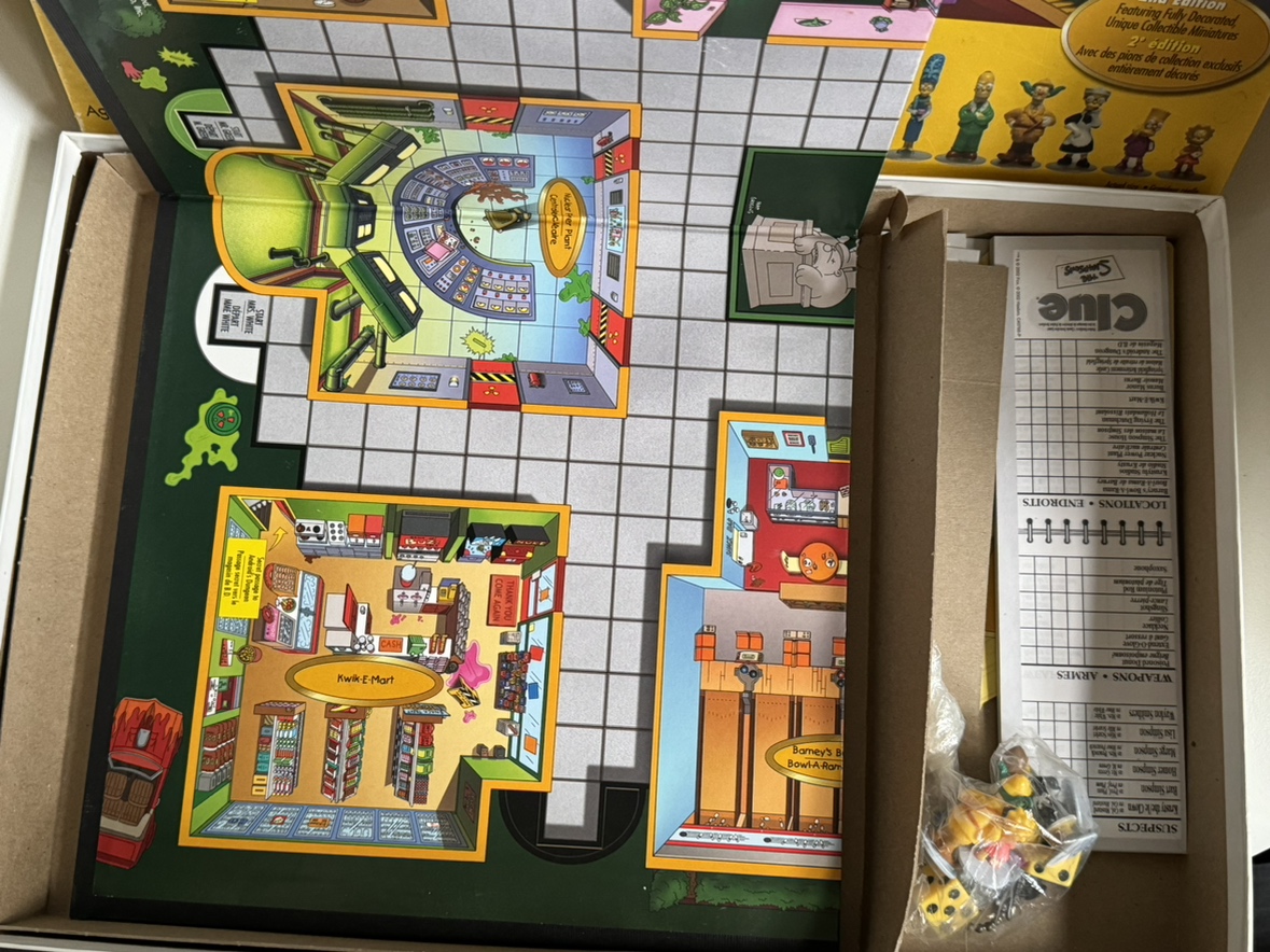 CLUE Board Game Simpsons Edition 8/10 Condition 🏈 image indicator(3)
