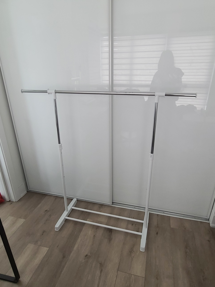typeA Clothing Rack thumbnail