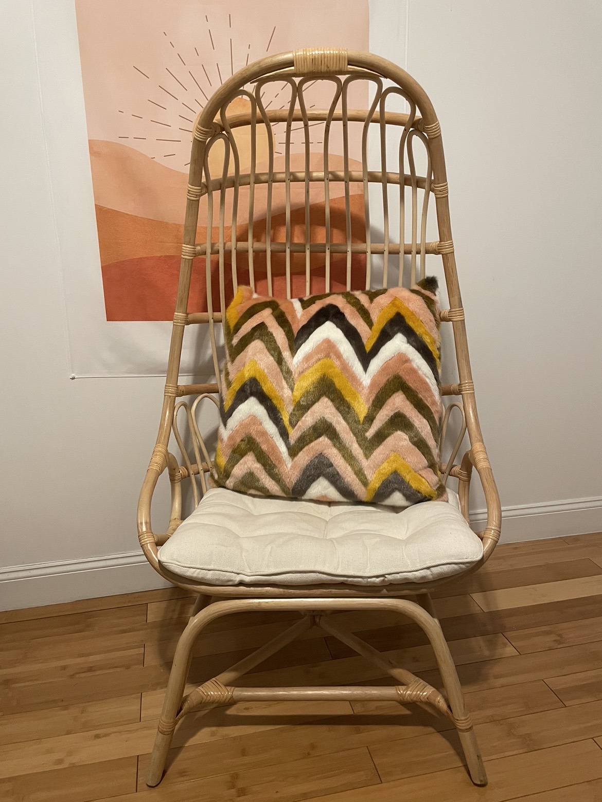 Wicker egg chair