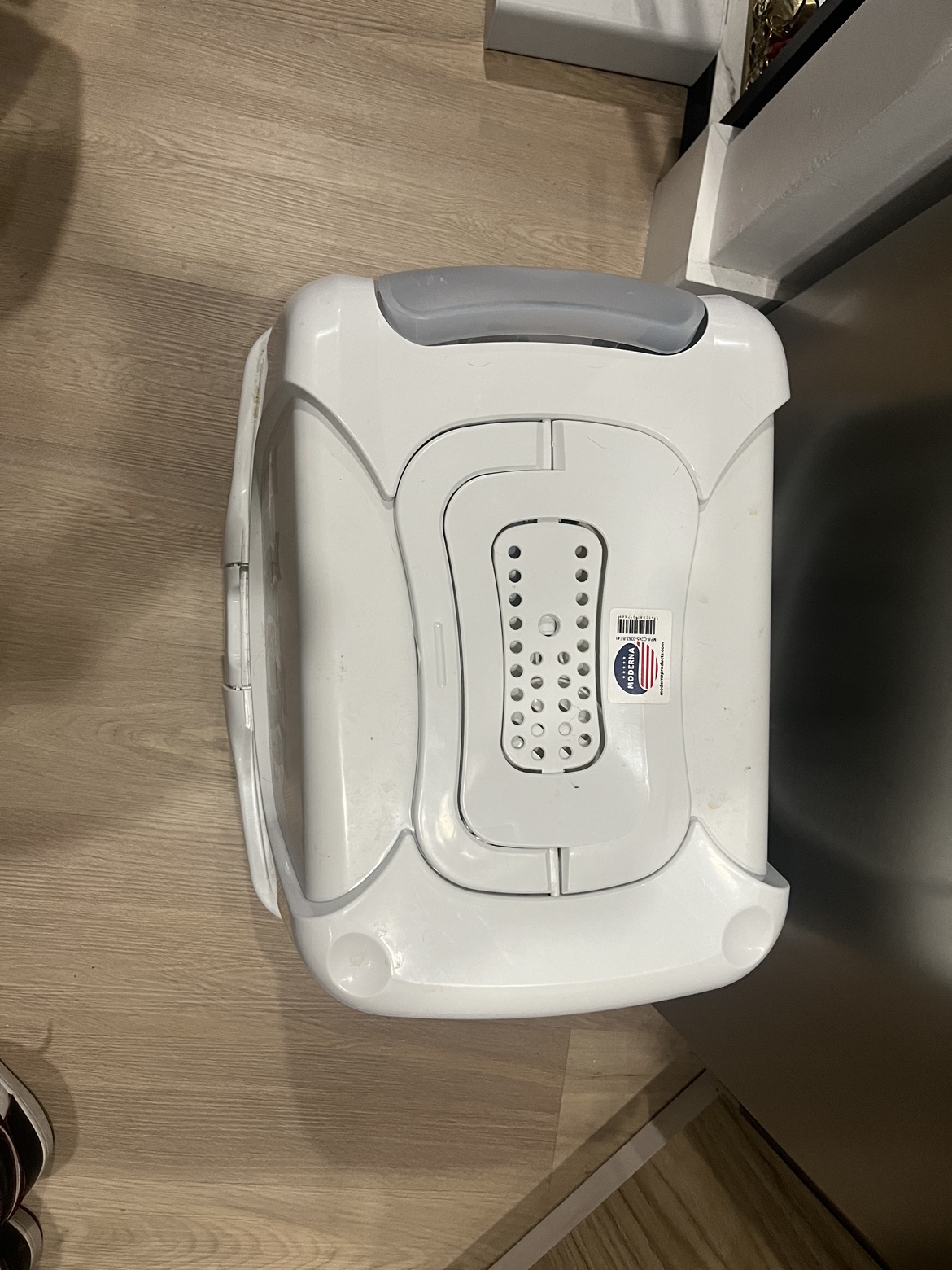 Never used XL cat litter box - photo 2