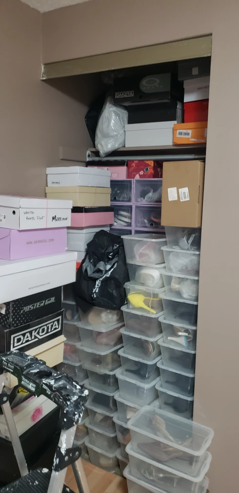 Pink Sandals for sale image indicator(2)