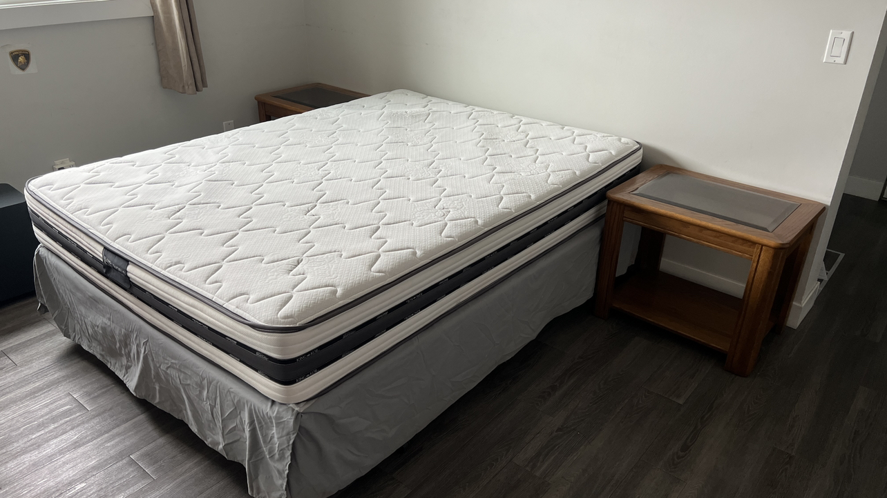 Queen bed set - photo 3