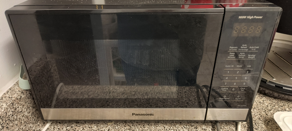 microwave 900w Panasonic thumbnail