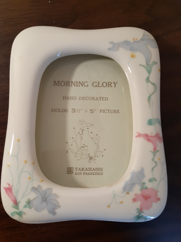 NEW Set of Lovely Photo Frame and Jewelry Trinket Box image indicator(2)