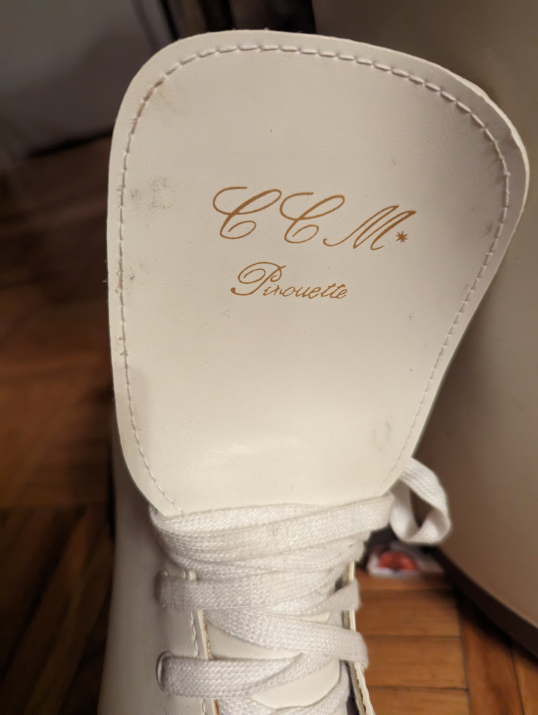 Women's figure skates - photo 2