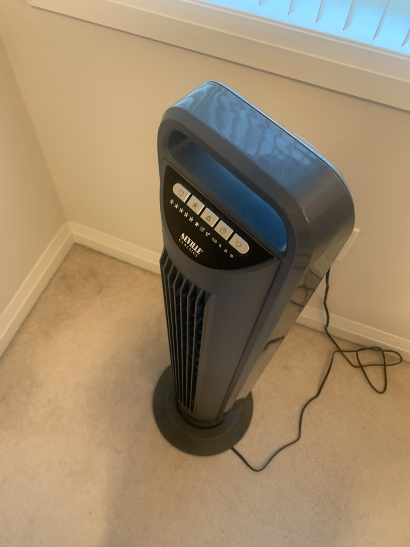 Tower fan with remote - photo 3