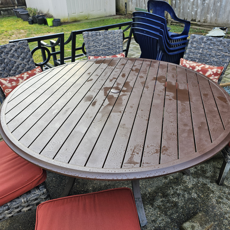 patio set. - photo 2