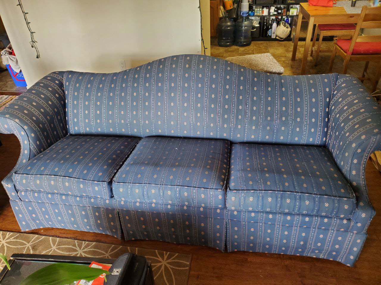 Ethan Allen sturdy blue couch 🥕 thumbnail