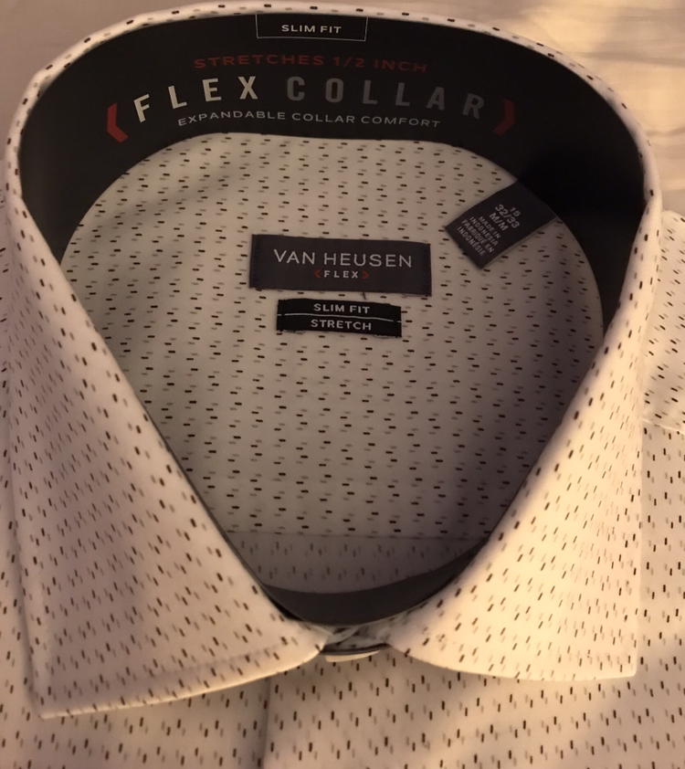 Shirt - Van Heusen - size 15. image indicator(3)