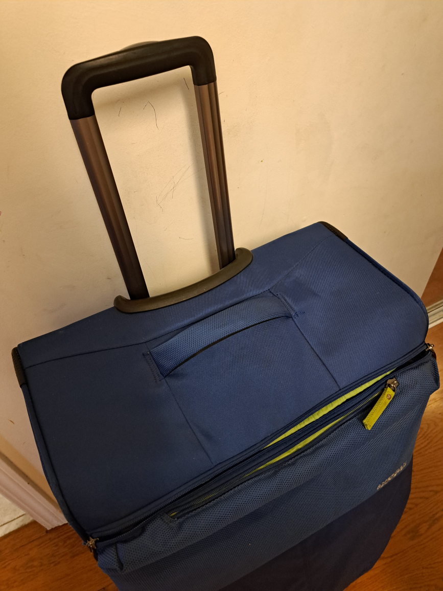 Strong Light Suitcase Luggage Holds 50 lbs Pounds - photo 3