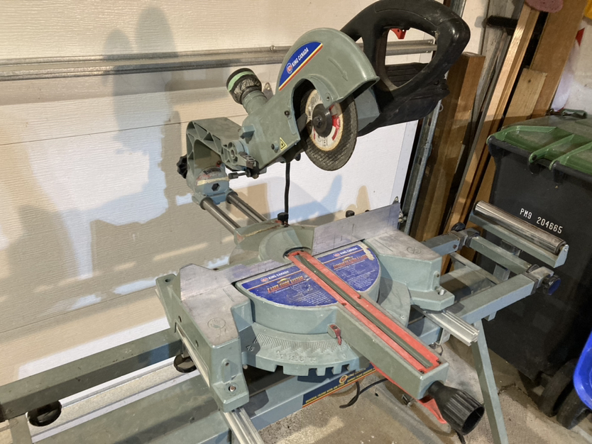 10” sliding compound mitre saw - photo 5
