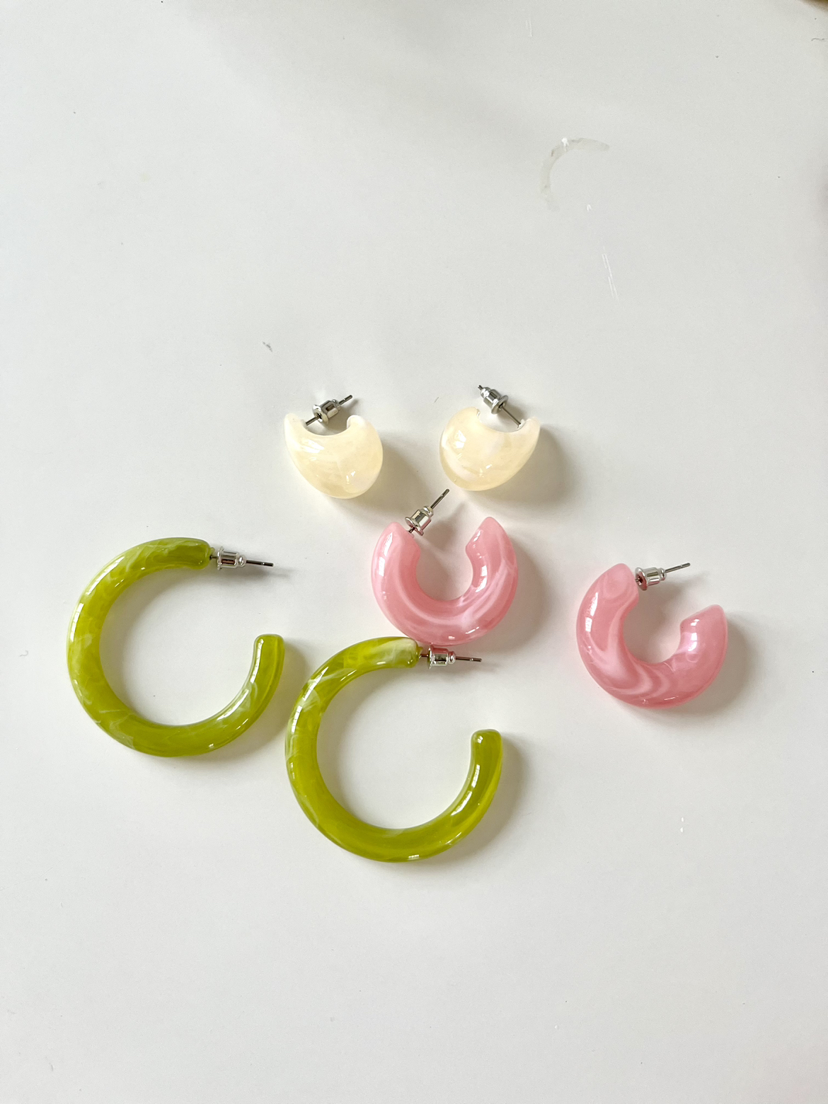 Candy color resin hoop earrings #freecycle - photo 2