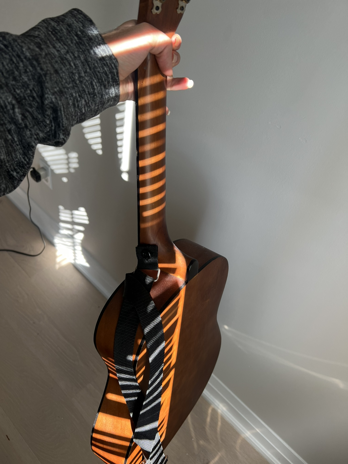 Guitar for sale (new) - photo 2