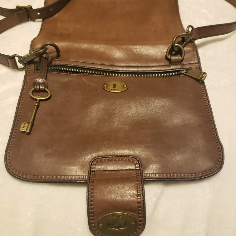 Fossil leather croosbody bag thumbnail
