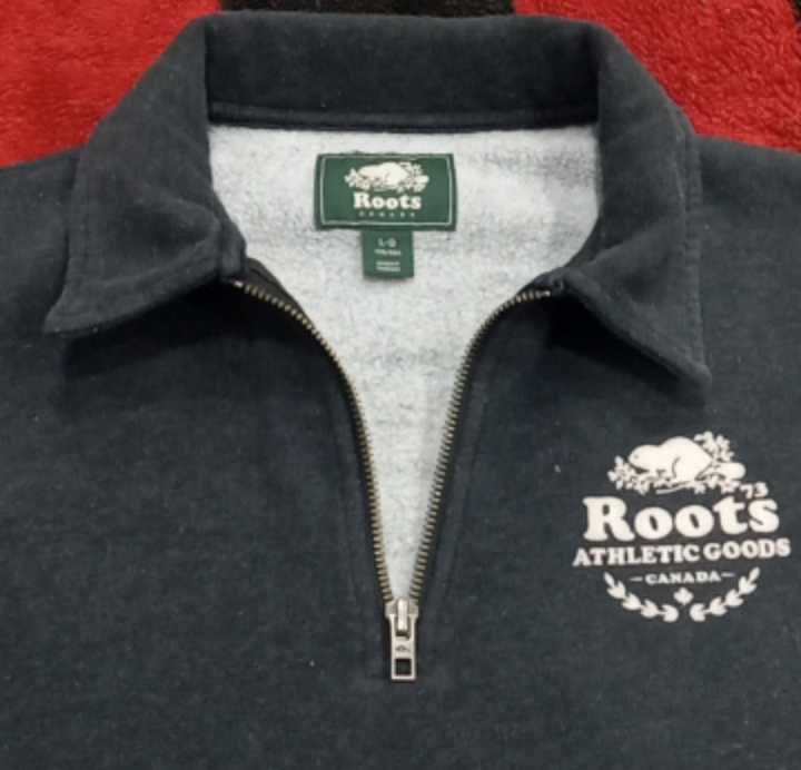 Roots 1/4 zip sweater - photo 4