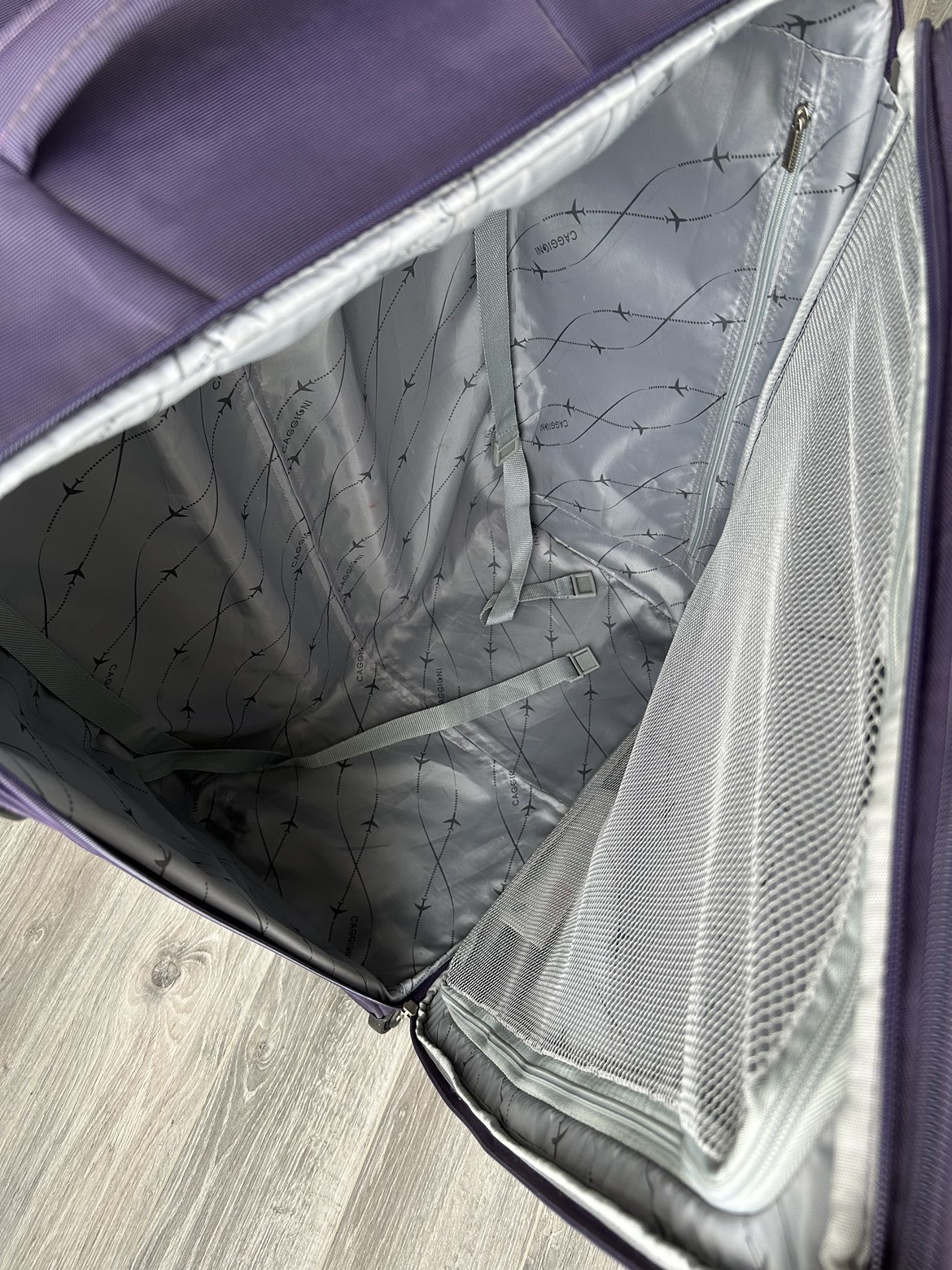 American Tourister Suitcase - photo 4