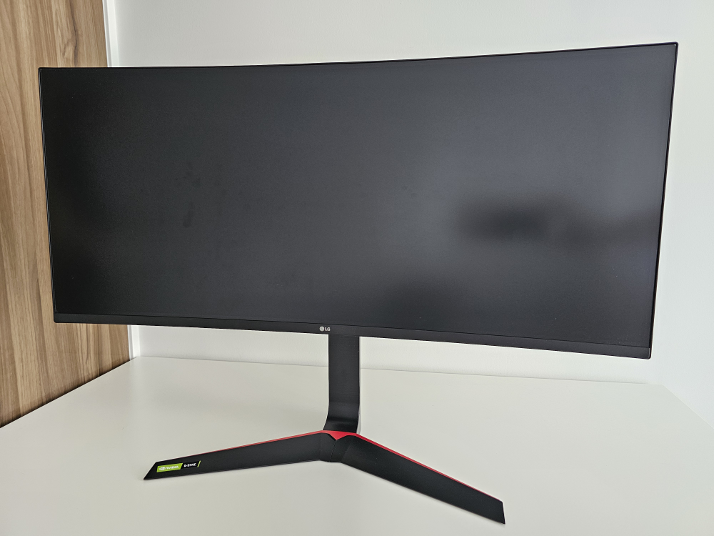 LG Ultragear 34GL750-B Gaming Monitor with 34 Inch Curved thumbnail