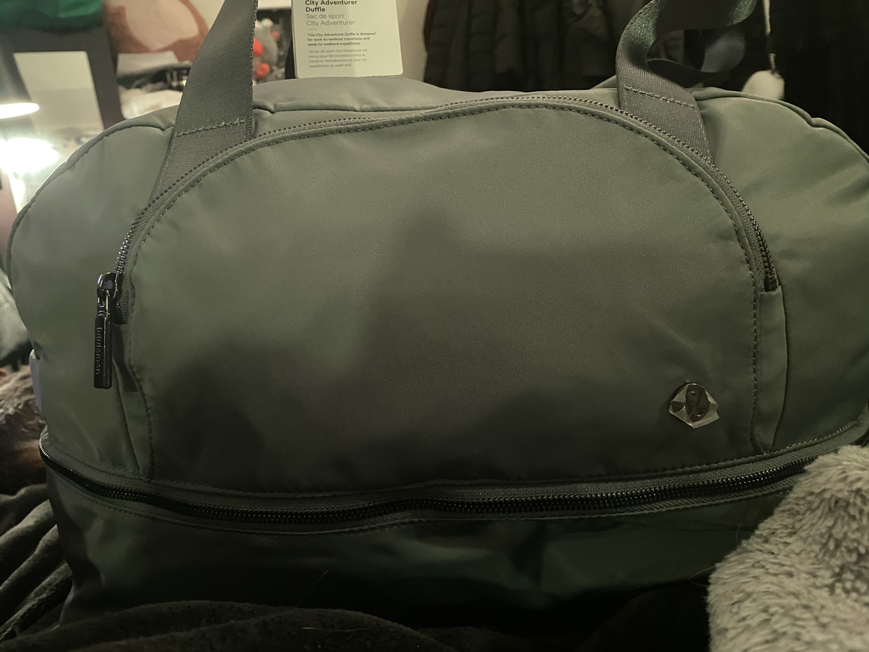 NWT Lululemon City Adventurer Duffle - Gray - photo 3