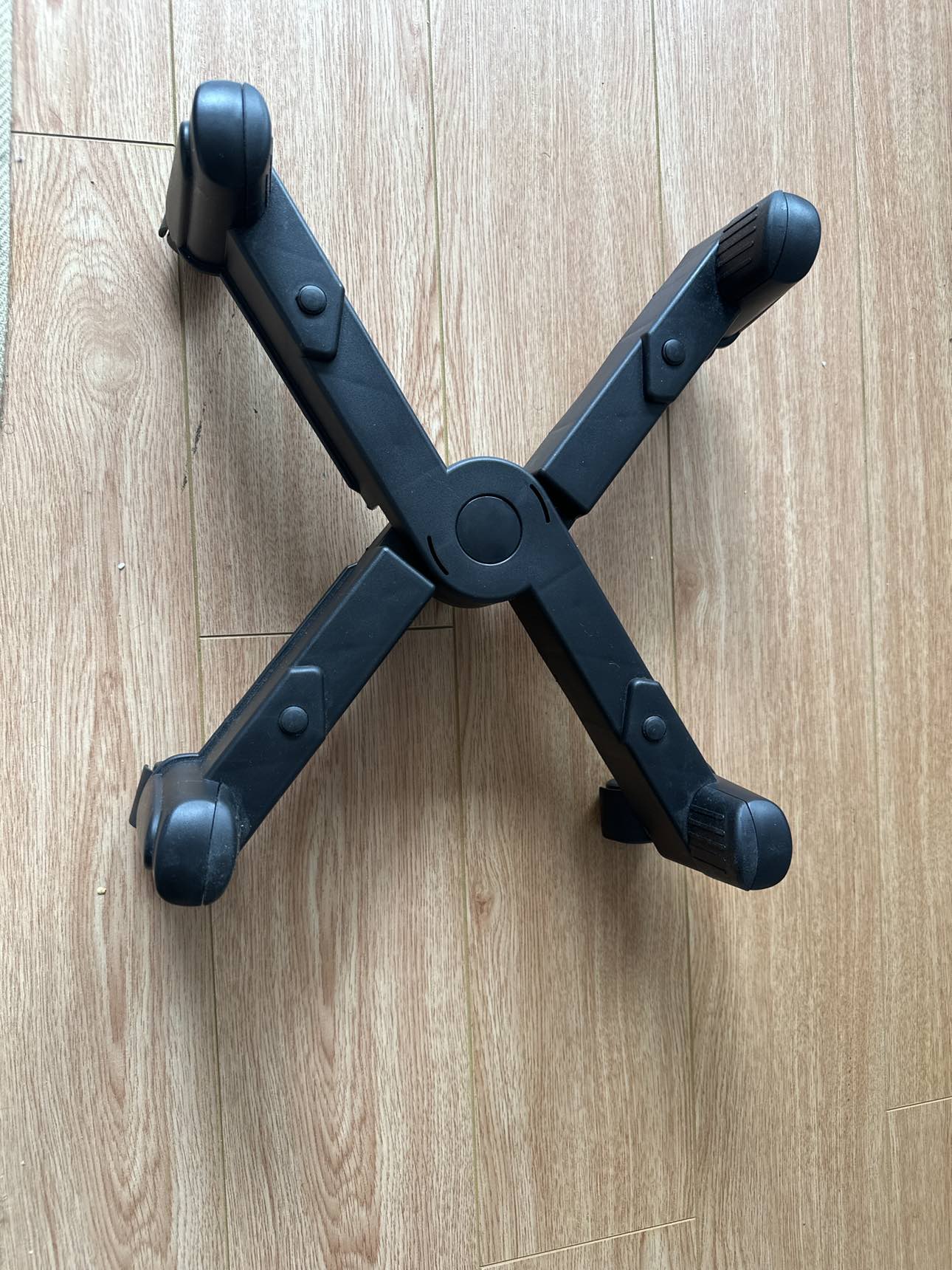 CPU holder with wheels