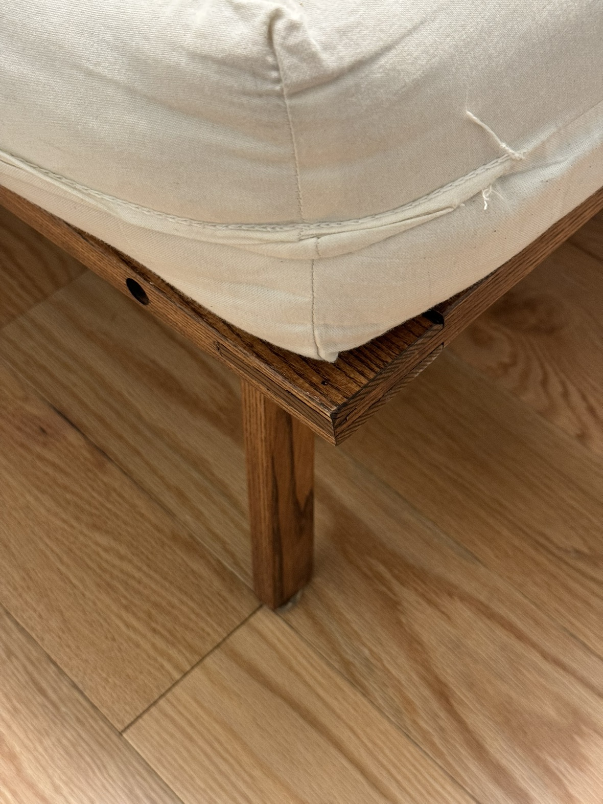 Solid wood futon couch image indicator(5)