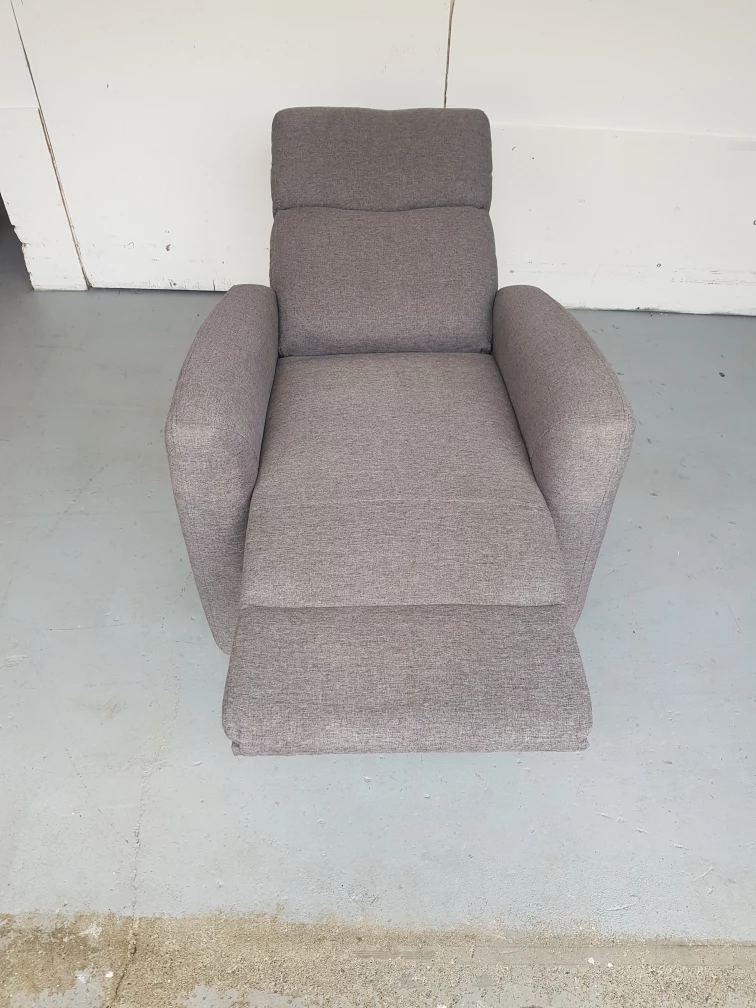 recliner chair thumbnail