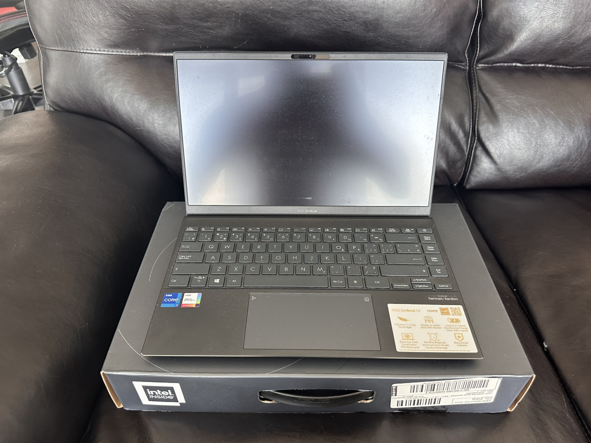 ASUS Zenbook 14 - $550 - —— Screamin’ Deal