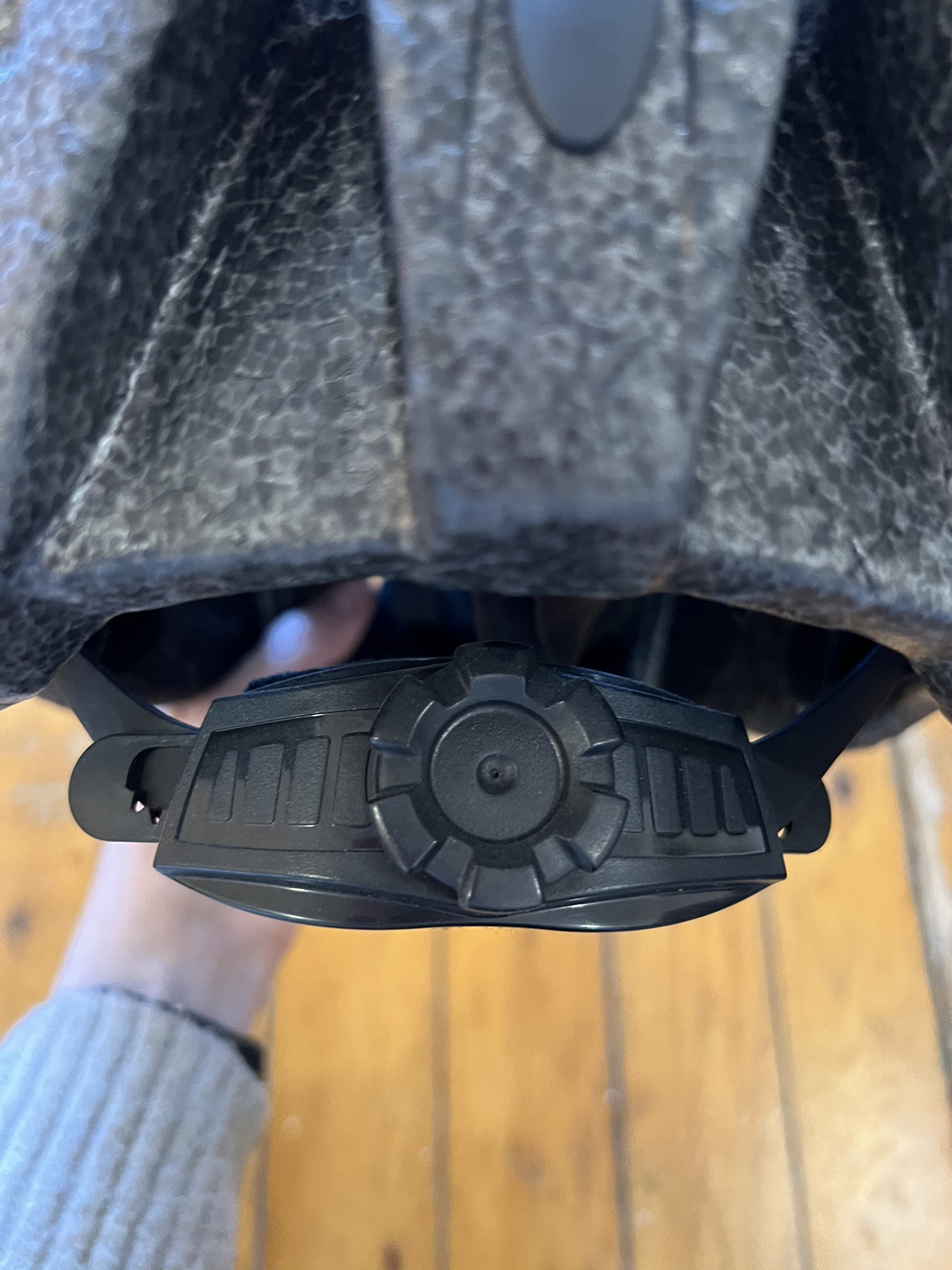 Adult bike helmet - photo 3