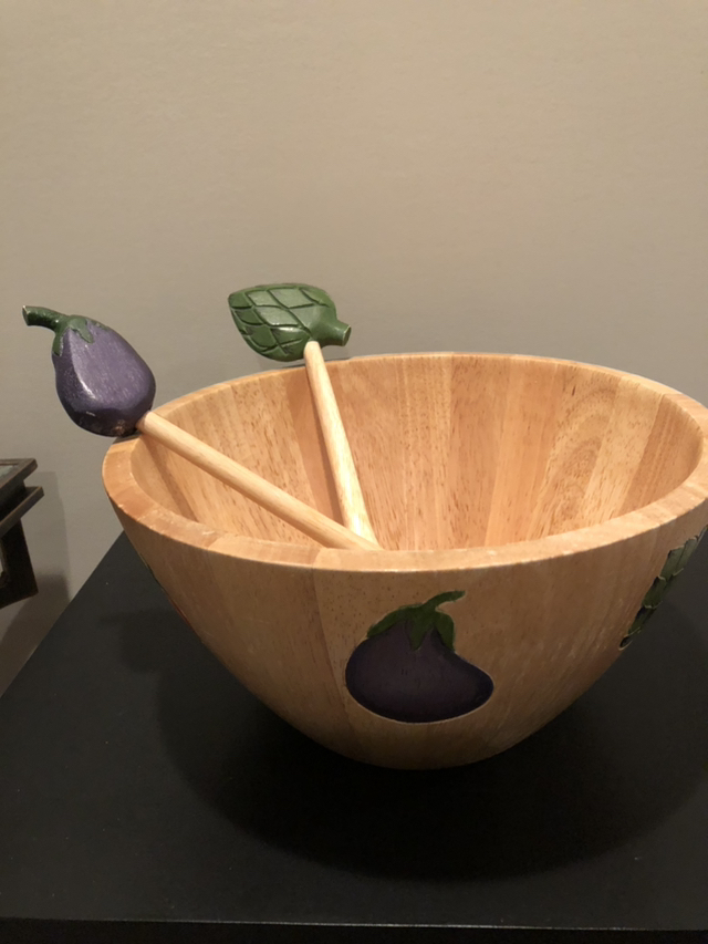 🥕Wood Salad/Serving Bowl thumbnail