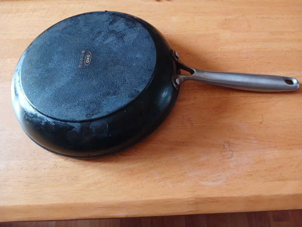 Frying pan #freecycle - photo 2