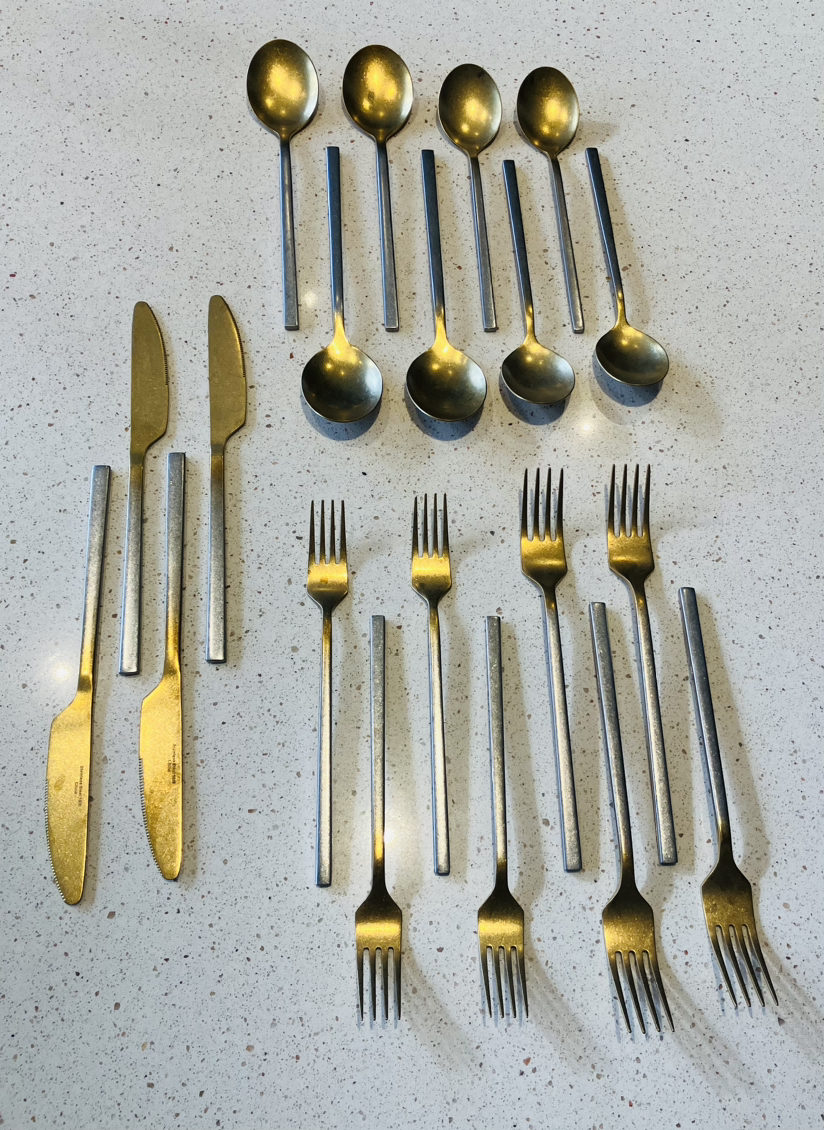 CB2 20-PIECE RUSH BRUSHED OMBRE FLATWARE CUTLERY SET - photo 4