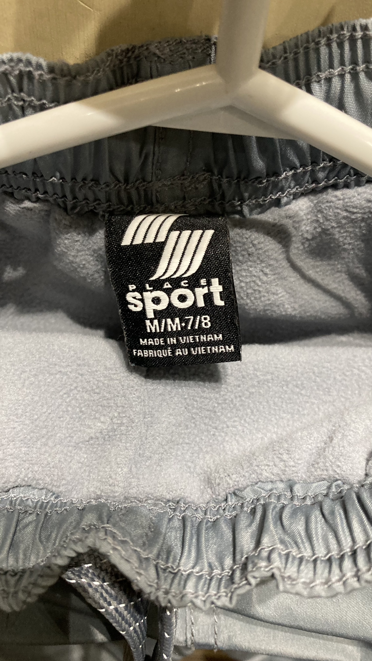 Children’s place snow pants (Size M7/8) image indicator(4)