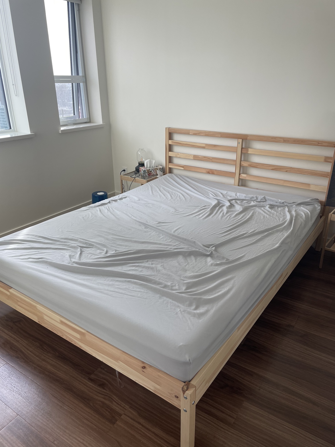 Ima queen size bed frame