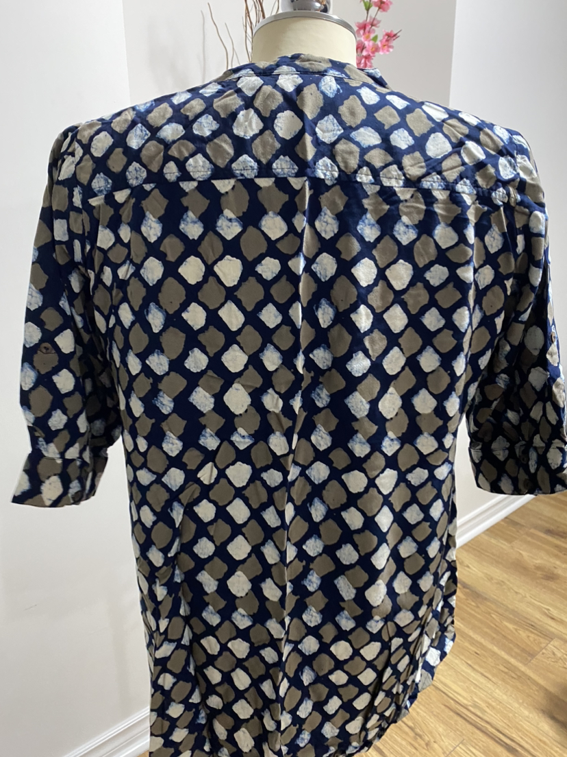 Ladies cotton top / shirt . Size XL ( L in my opinion ) - photo 3